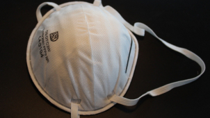 Nové opatření: zákaz vnitřních akcí nad 10 lidí