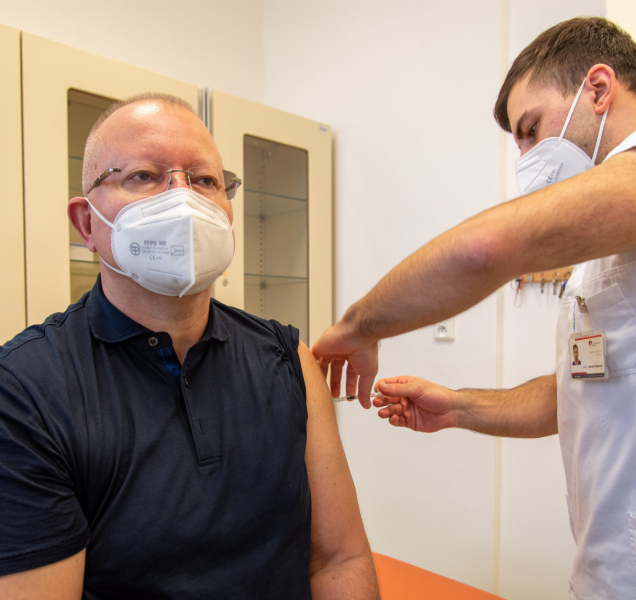 Holiš požádal praktické lékaře, aby se zapojili do testování