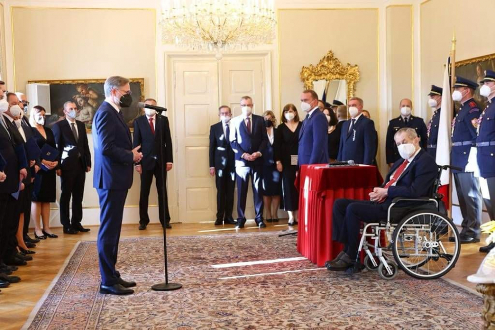 Fiala oficiálně premiérem, Česko má jmenovanou novou vládu!